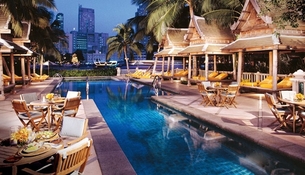 Image_305_outdoor%20pool-peninsula%20bangkok