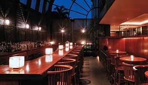 Image_305_martini%20bar-grand%20hyatt%20singapore