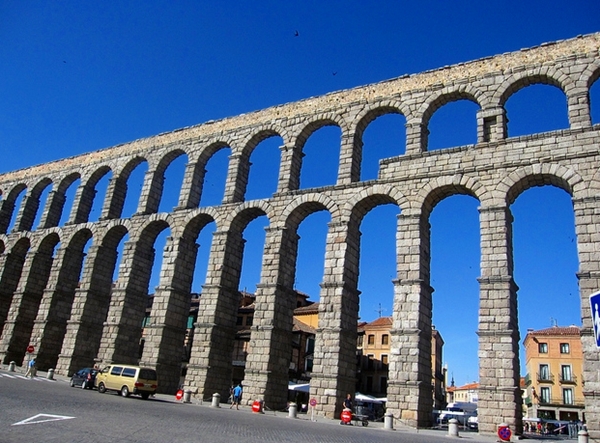 Roman Aqueduct, Segovia Spain