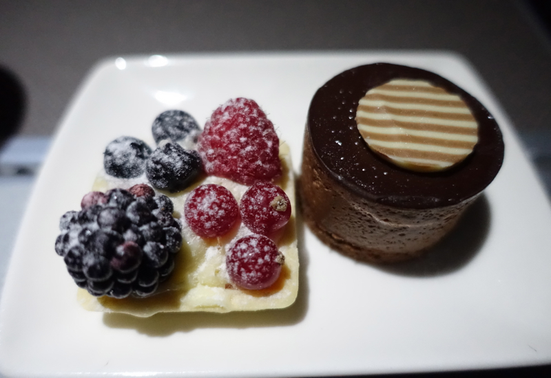 Cathay Pacific Business Class Review A330-Dessert