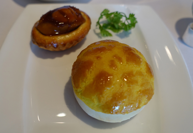 Baked Abalone Puff and Baked Barbecued Pork Bun, Lung King Heen