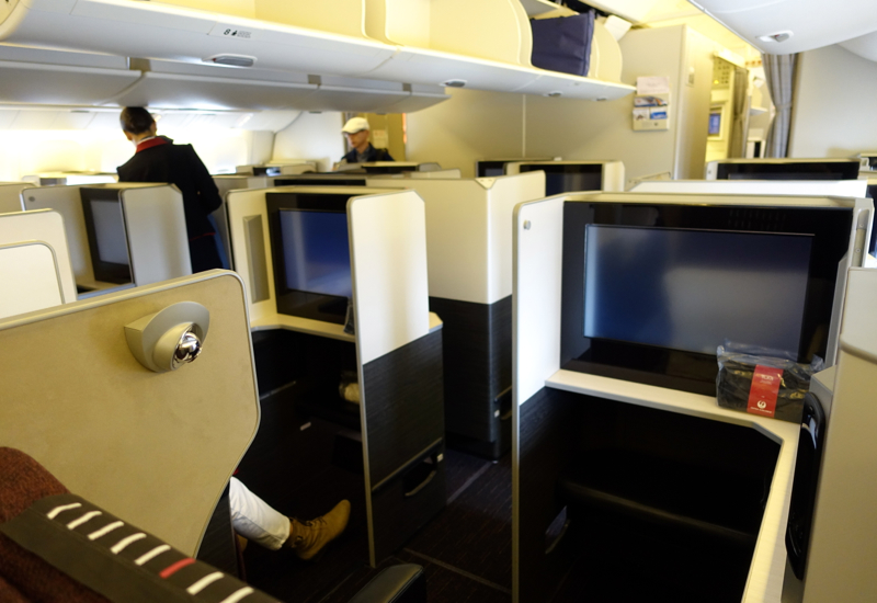 Review-JAL Sky Suite 777 Business Class-Business Class Cabin