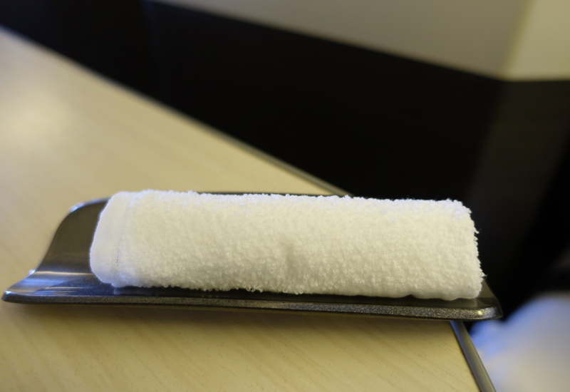 Hot Towel, JAL Business Class