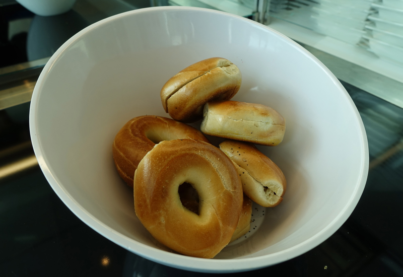 Bagels, SWISS Lounge, JFK