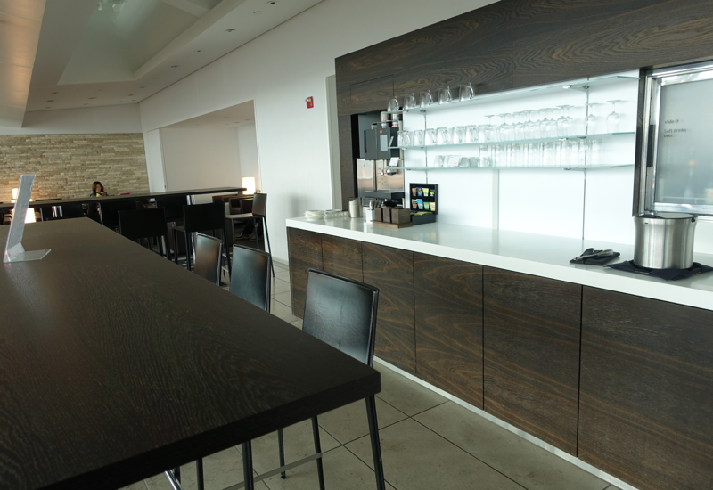 Bar Area, SWISS Lounge at JFK Terminal 4