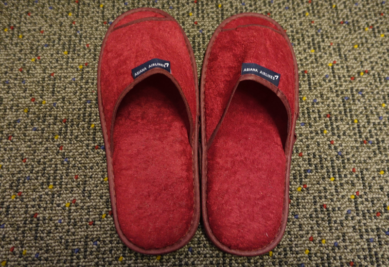 Review-Asiana First Class - Slippers