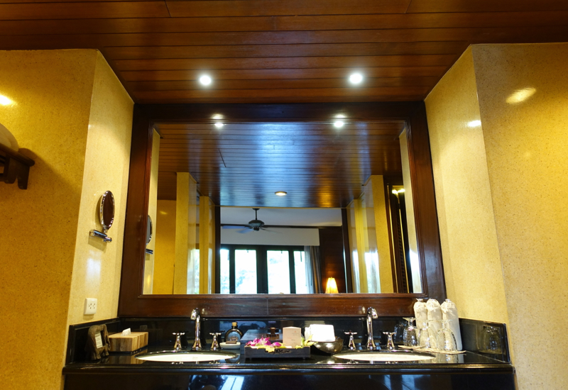 Dual Vanities with His and Hers Sinks, Anantara Golden Triangle