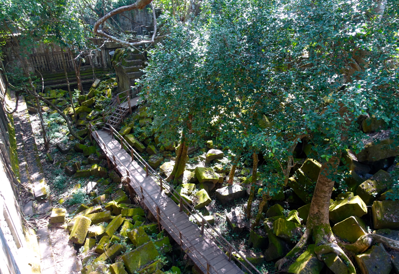 Visit Beng Mealea Early, When Fewer Visitors Are Around