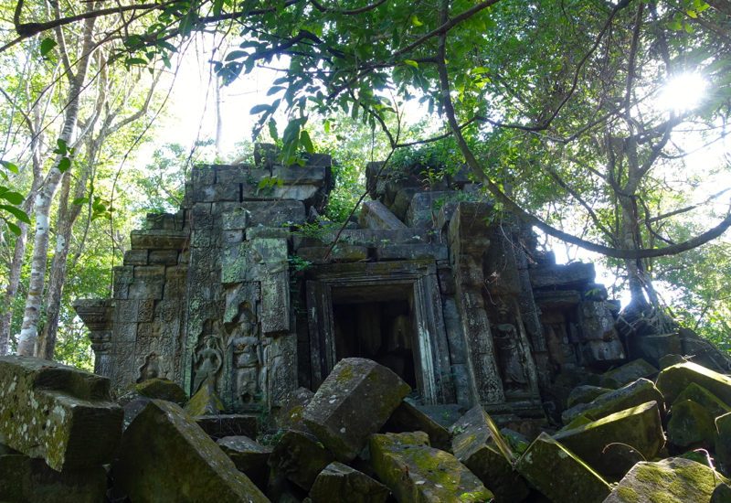 Apsara Carvings at Beng Mealea