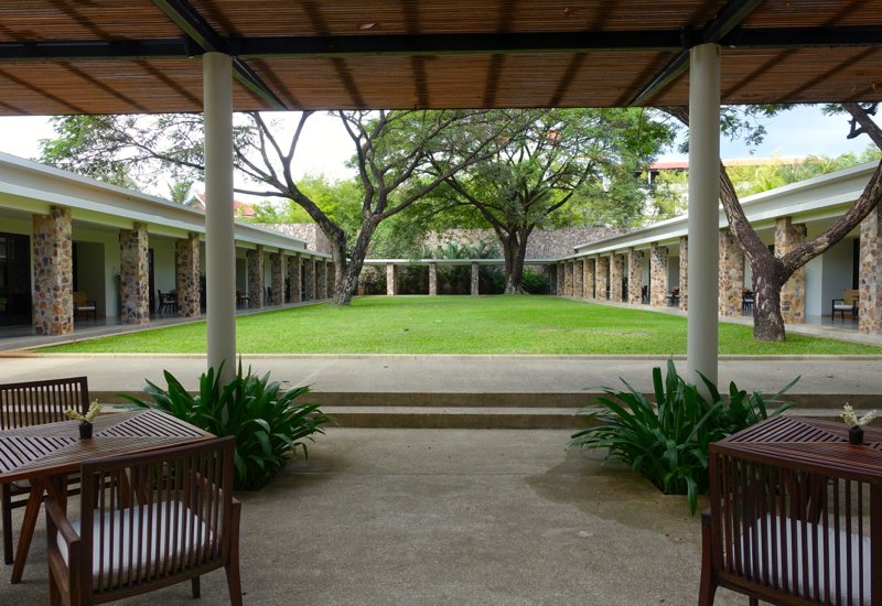 Amansara Pool Suites Courtyard