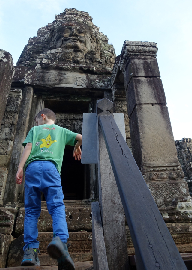 Exploring The Bayon Temple without the Crowds