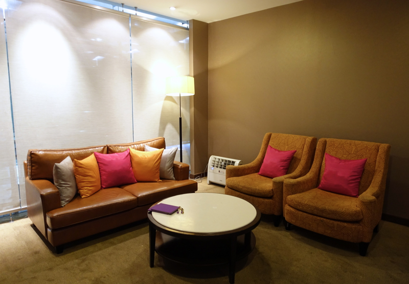 Thai Royal First Lounge Bangkok Review - Seating