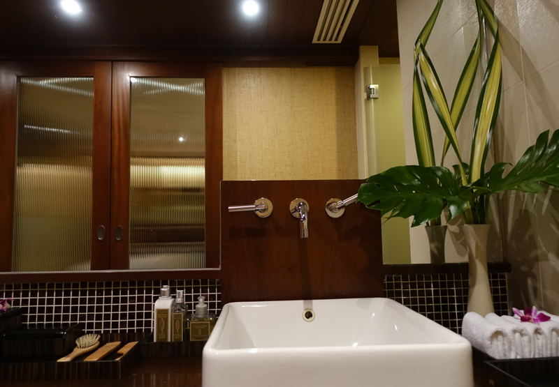 Thai Royal Orchid Spa Review-Treatment Room Changing Room