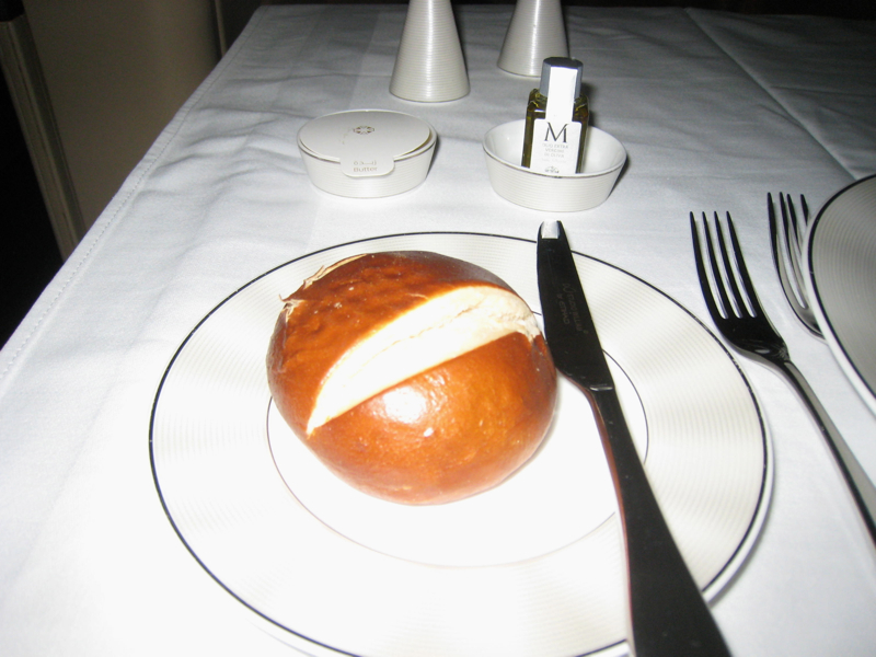 Review-Etihad First Class 777-300ER NYC to Abu Dhabi: Dinner Table Setting