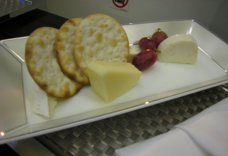 Review-Etihad First Class 777-300ER - Cheese Plate