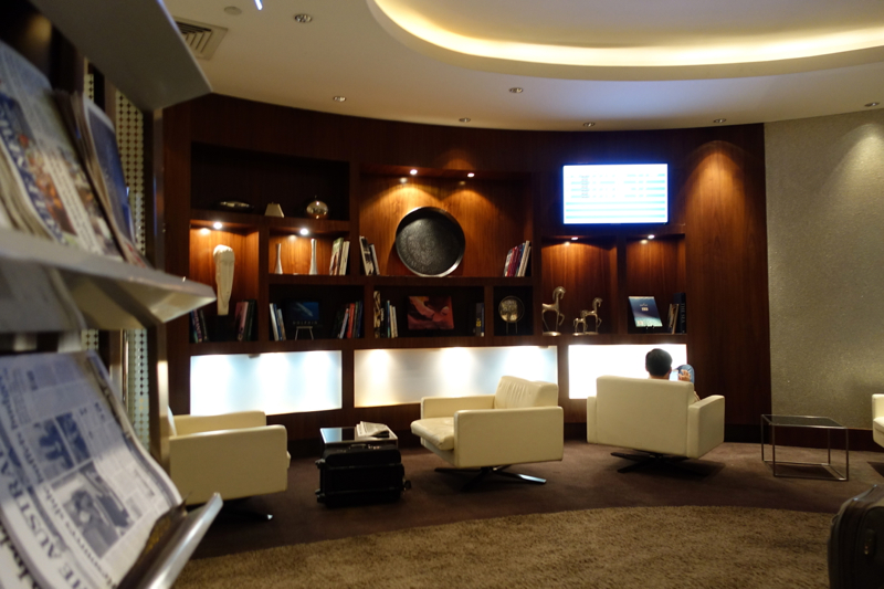 Review-Etihad Business Class Lounge Abu Dhabi Terminal 1