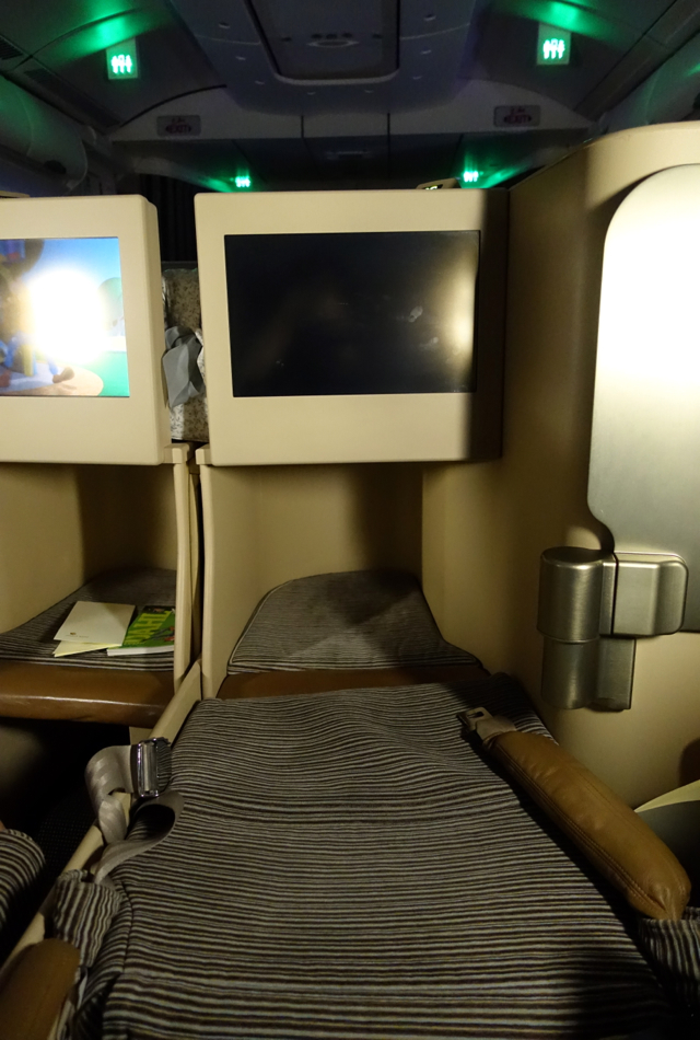 Etihad Business Class Flat Bed Seat Review, A330-200