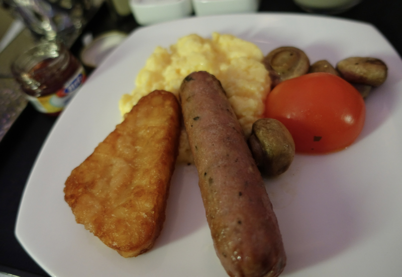 Etihad Business Class Review A330-200: Scrambled Egg Breakfast