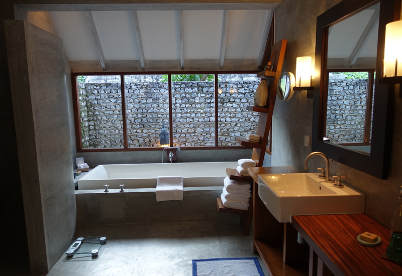 Review-Four Seasons Maldives at Landaa Giraavaru-Beach Bungalow Bathtub