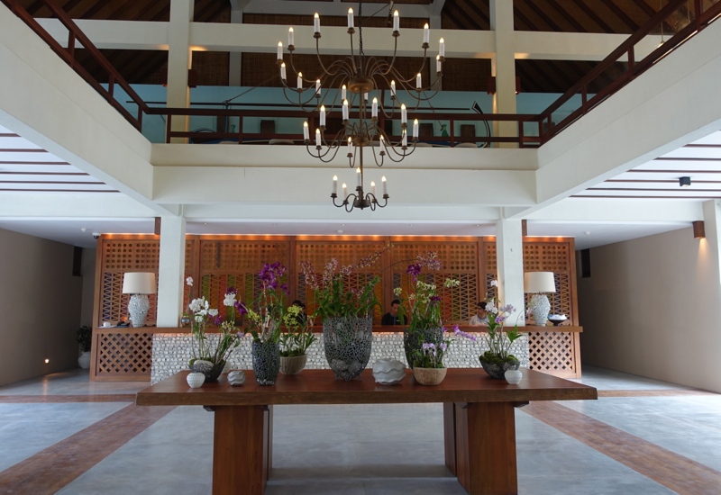 Four Seasons Maldives at Landaa Giraavaru Reception and Lobby