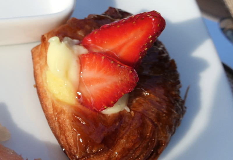 Four Seasons Maldives Kuda Huraa Restaurant Review-Danish Pastry for Breakfast