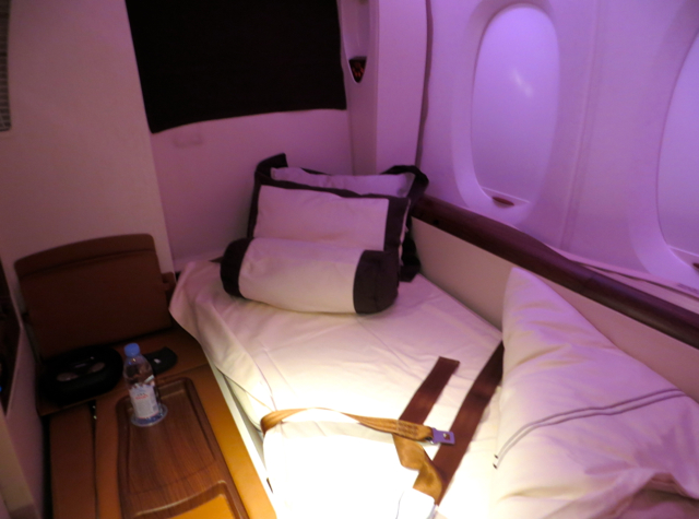 Singapore Suites on the A380: One of the Best First Class Airline Beds