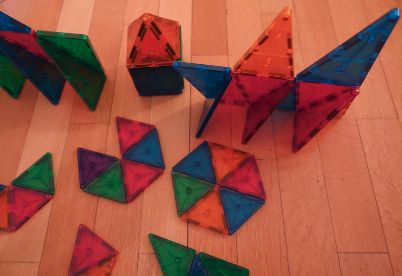 Magna Tiles: a Great Toy for Long Plane Flights