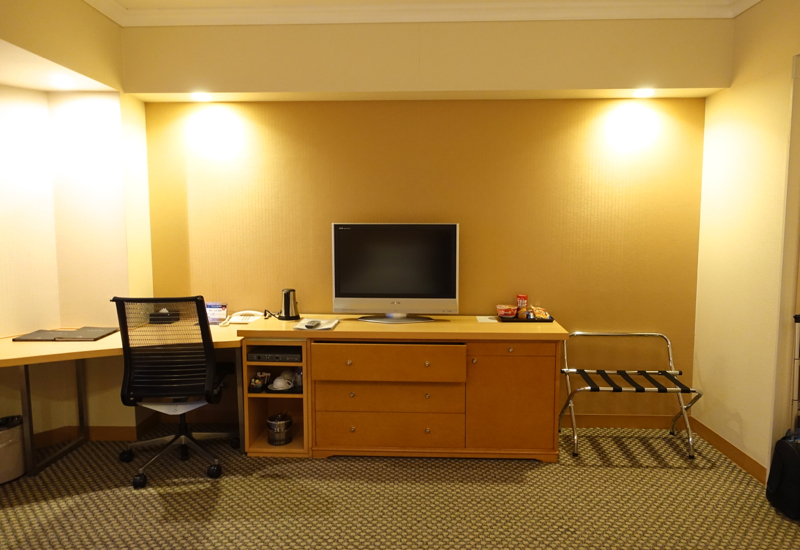 Review-Hilton Tokyo Narita Airport Hotel-Work Desk and Flat Screen TV