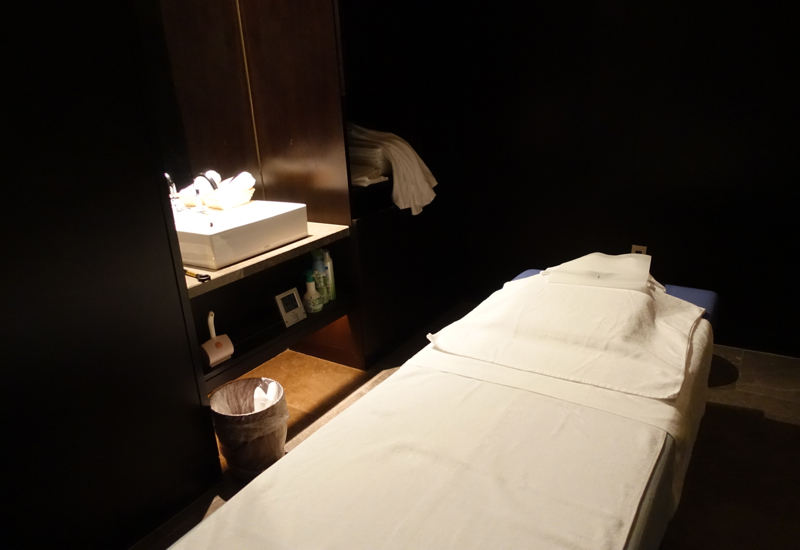 Spa Massage Room, JAL First Class Lounge Tokyo Narita