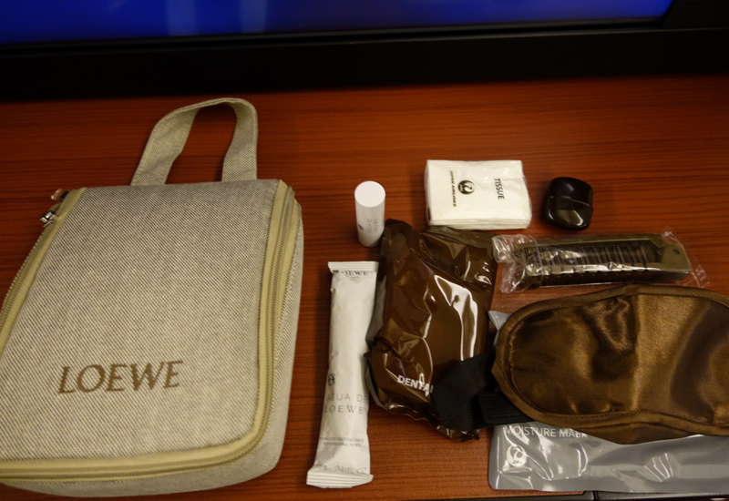 Review-JAL First Class 777-300ER - Women's Amenity Kit