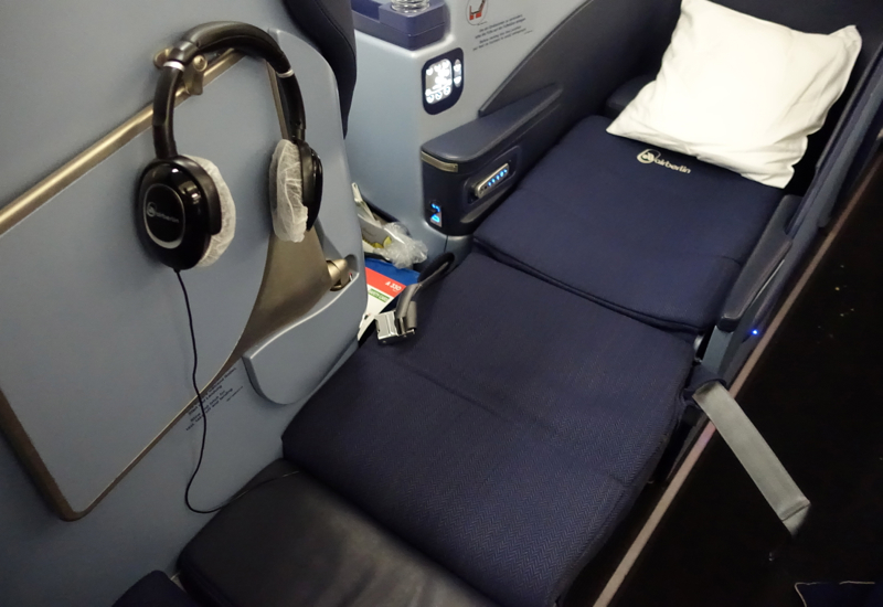 Air Berlin Business Class Review-Flat Bed Seat