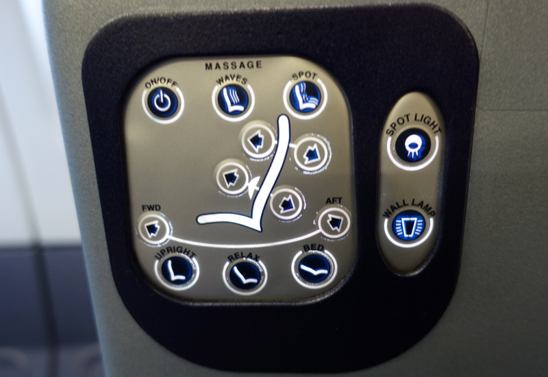 Review-Air Berlin A330 Business Class-Seat Controls