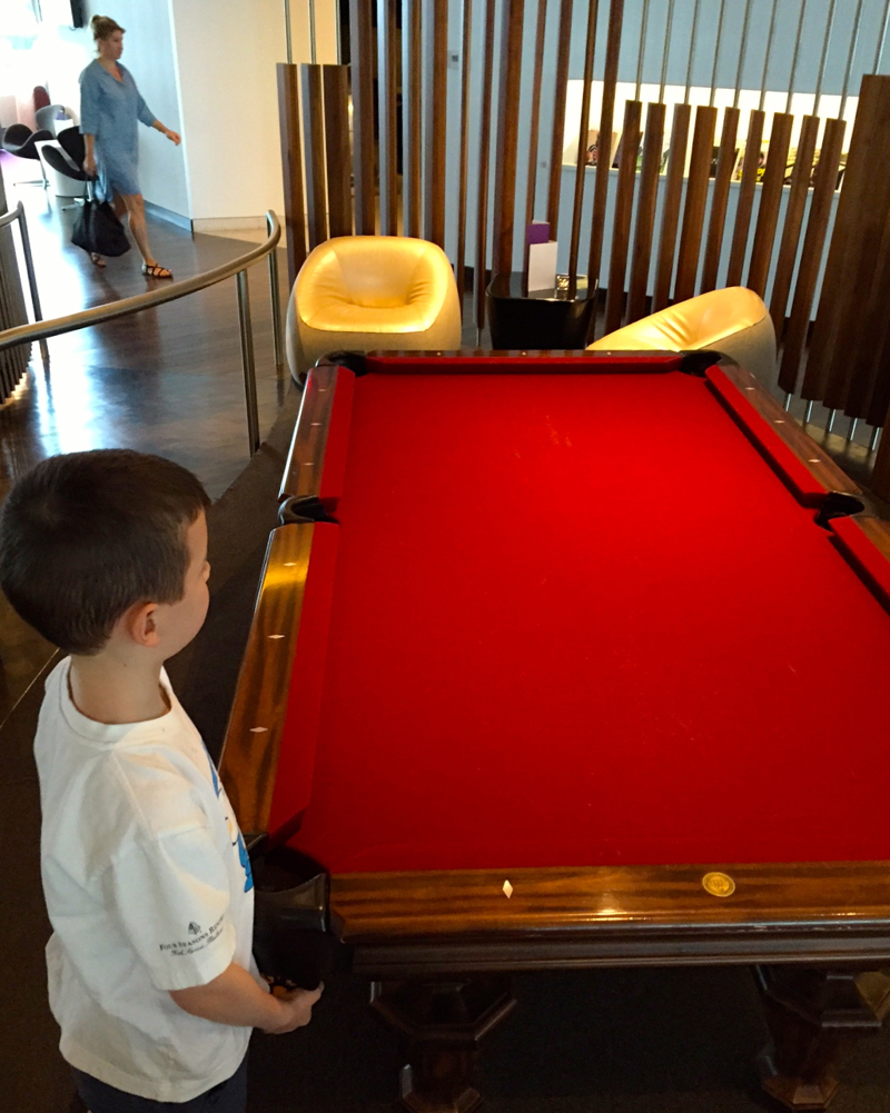 Review-Virgin Atlantic Clubhouse NYC JFK Airport-Billiards-Pool Table