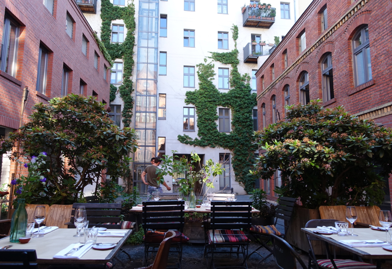 Review-Katz Orange Berlin Restaurant-Courtyard Seating