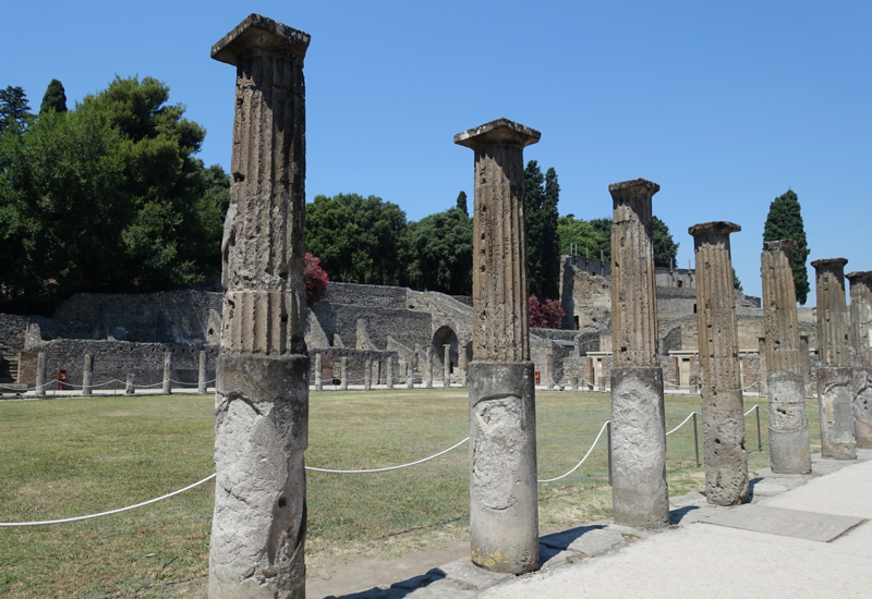 Pompeii Review: Gladiators' Gym