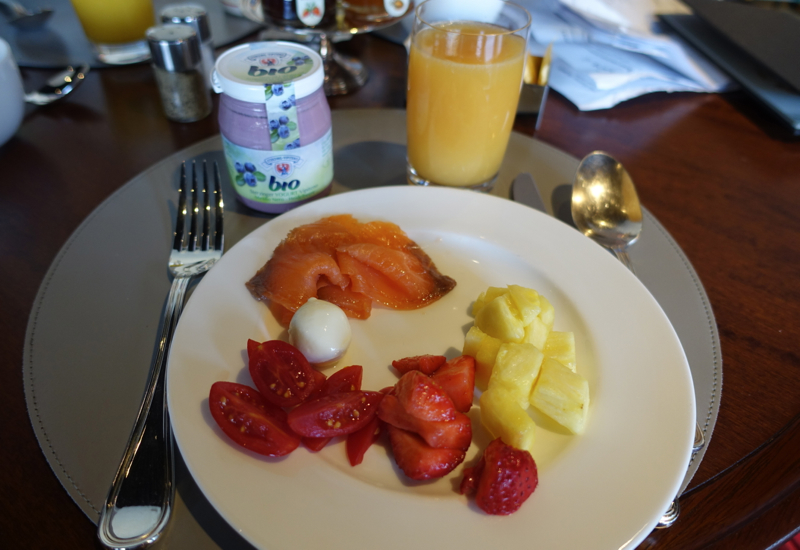 Portrait Firenze Breakfast Review-Organic Yogurt, Fresh Squeezed Juice, Smoked Salmon, Fresh Fruit and Cheeses