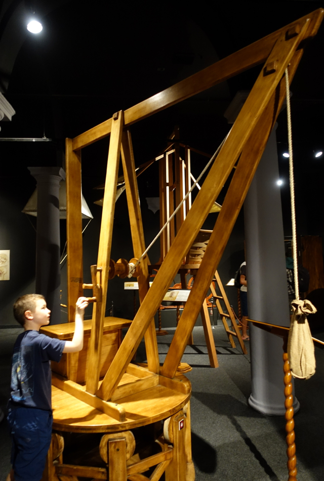 Revolving Crane, Leonardo da Vinci Museum, Florence