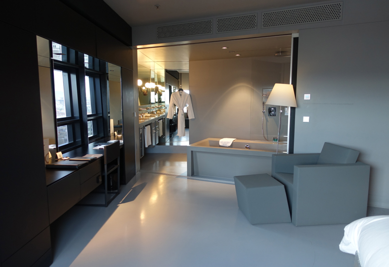 Review: Sofitel Vienna Stephansdom Luxury Room Bathroom