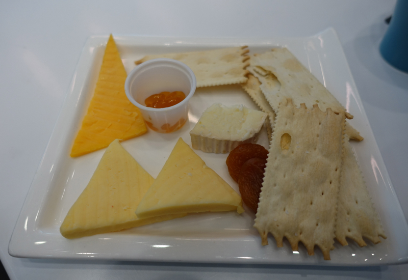 Murray's Cheese Plate, Airspace Lounge JFK Terminal 5 Review