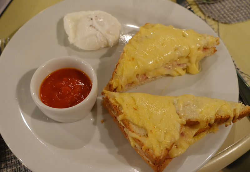 Croque Madame, Volkonsky Bakery Cafe, St. Petersburg Russia Review