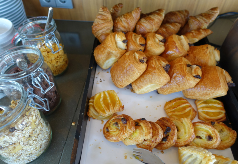 Pastries, Club Lounge, Sofitel Berlin Kurfurstendamm Review