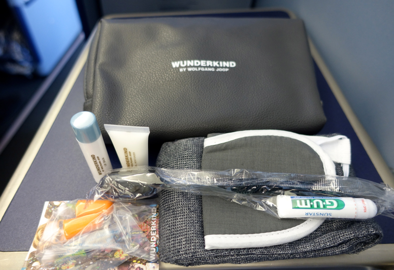 Review-Airberlin Business Class Amenity Kit-Wunderkind by Wolfgang Joop