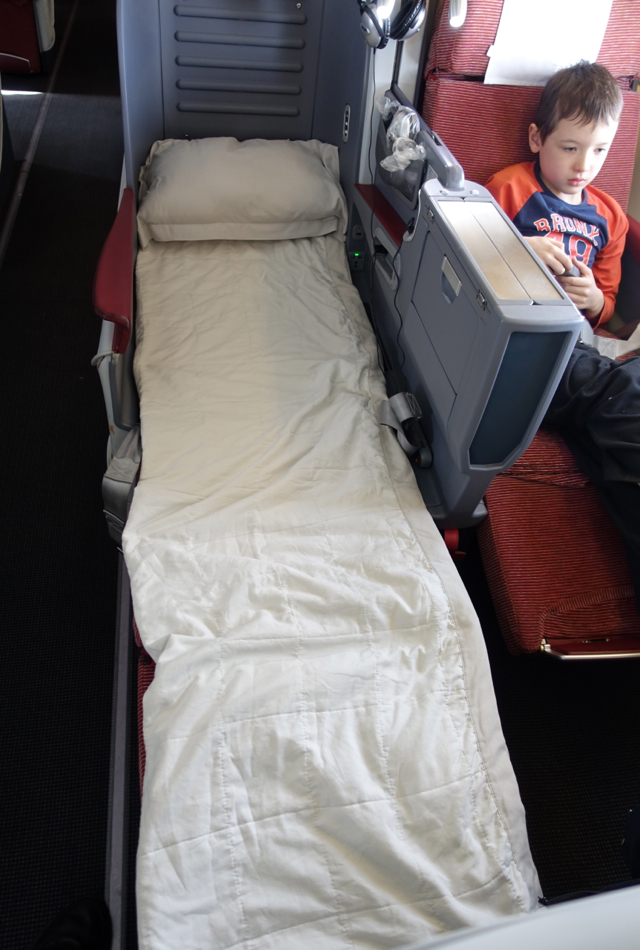 TAM Airlines Flat Bed Business Class Seat Review