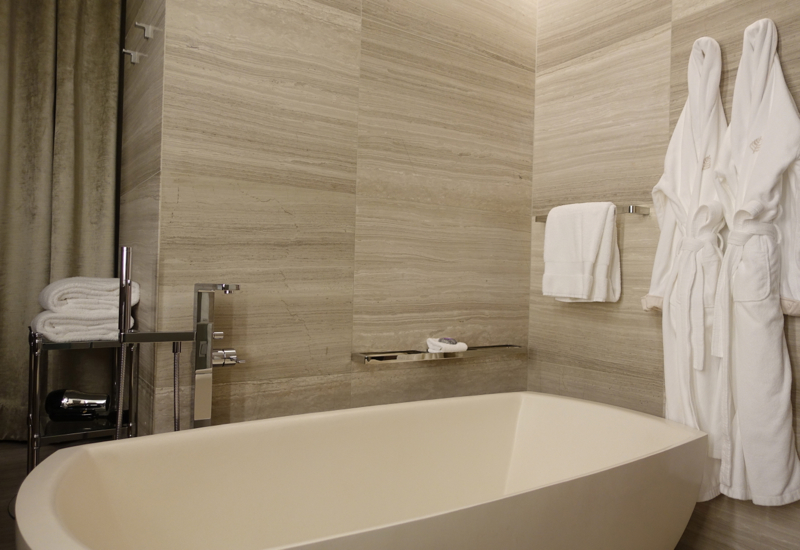 Four Seasons Toronto Review-Bathtub