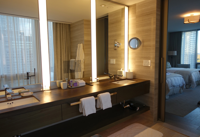 Four Seasons Toronto Review-Premier Room Bathroom