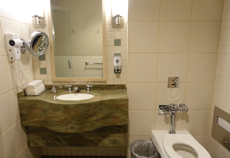 Shower Room, AA Admirals Club Lounge Review-JFK Terminal 8