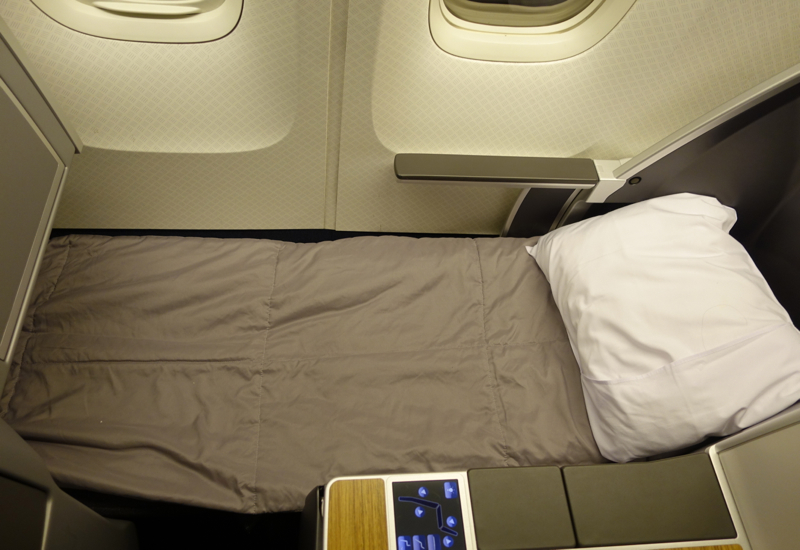 Review: American Airlines 767-300 Business Class-Bed