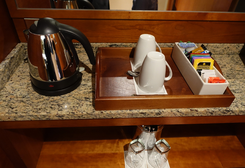 Tea Kettle and Twining Teas, Sofitel London Heathrow Review