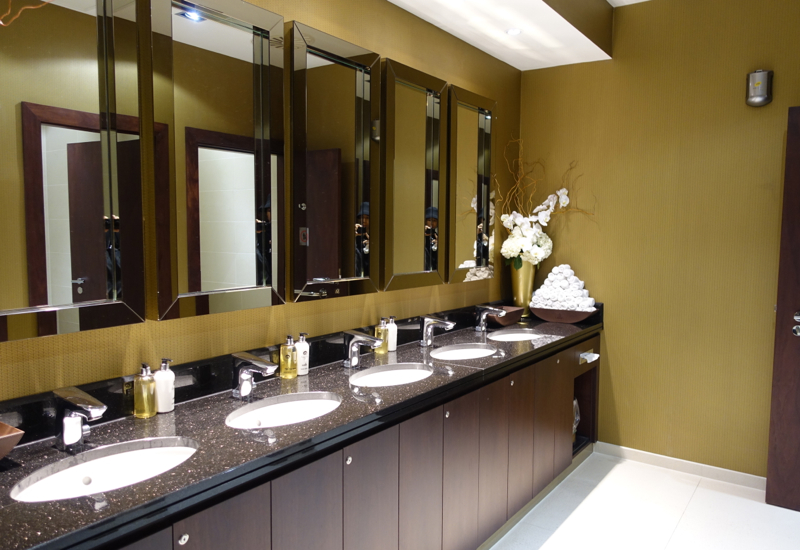 Women's Bathroom, Emirates Lounge Review LHR T3