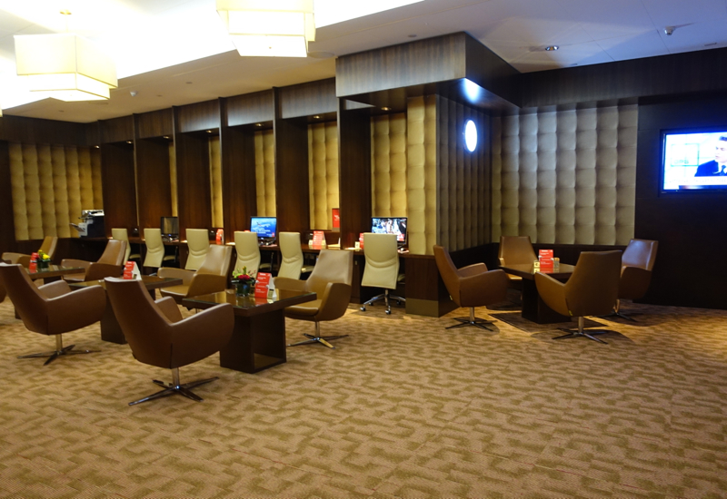 Review: Emirates First Class Lounge, Dubai DXB